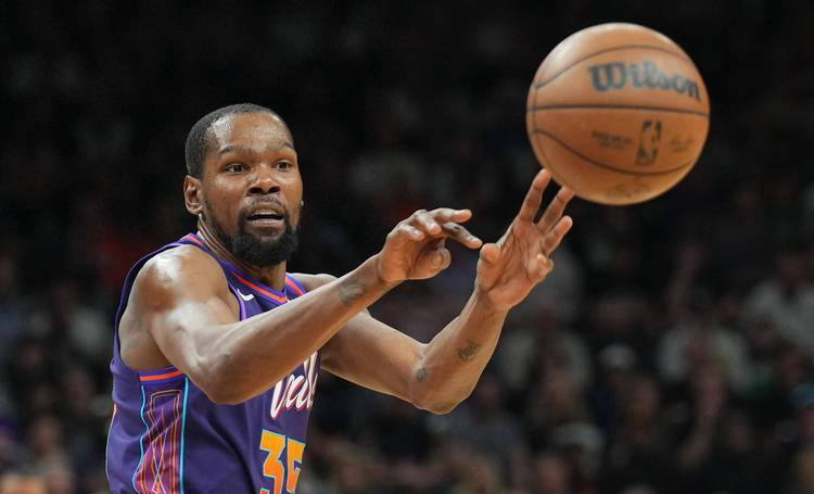 九游体育-夺冠引发热议！，杜兰特在雄鹿比赛中出色发挥全场沸腾不已的简单介绍