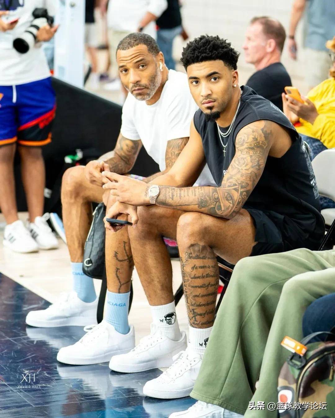 纽约尼克斯训练开放日，转会期官宣签约引欢呼，NBA季后赛在即，球队文化再被提及的简单介绍