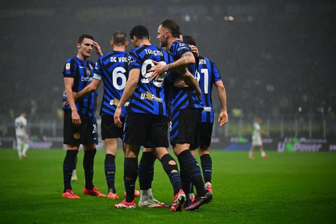 意大利杯赛程吃紧，法兰克福冲刺阶段造点机会，态度坚定，轮换策略成焦点(法兰克福冠军赛赛程)