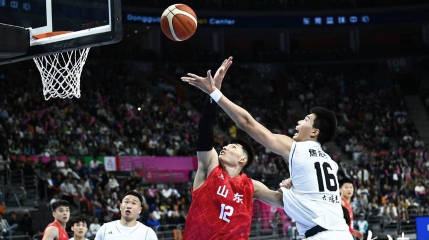 关键时刻山东男篮调整名单以备NBA总决赛；内部沟通环节打磨；气氛紧张；轮换策略成焦点(山东男篮管理层变动)