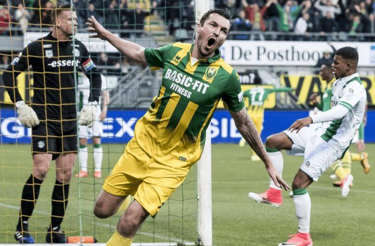 费耶诺德今晨调整名单，志在荷甲名次提升，底气十足，年轻球员得到机会的简单介绍