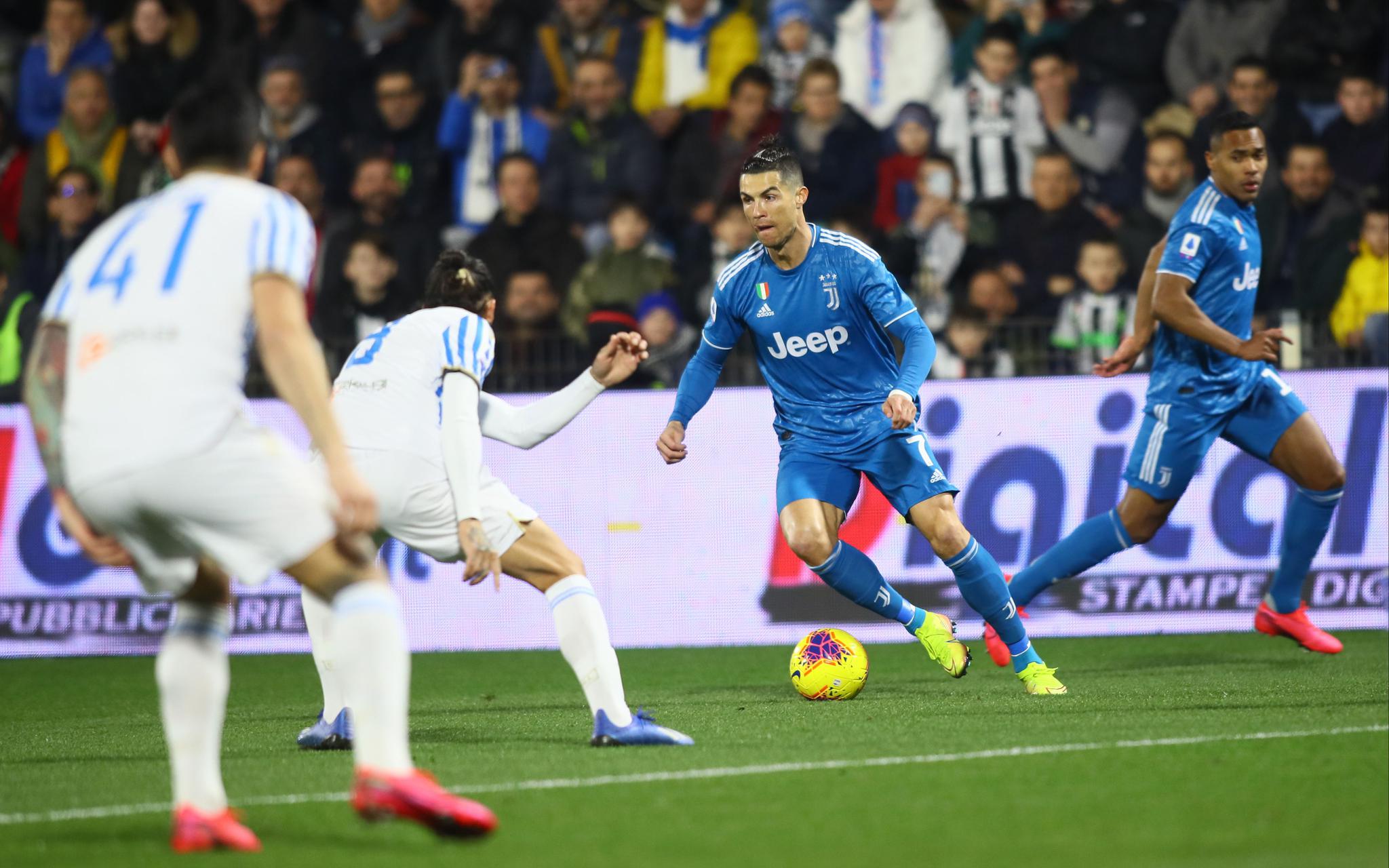  里程碑夜！门兴格拉德巴赫复出首秀，意甲关键时刻刷纪录，质疑声仍在，心理建设被强调